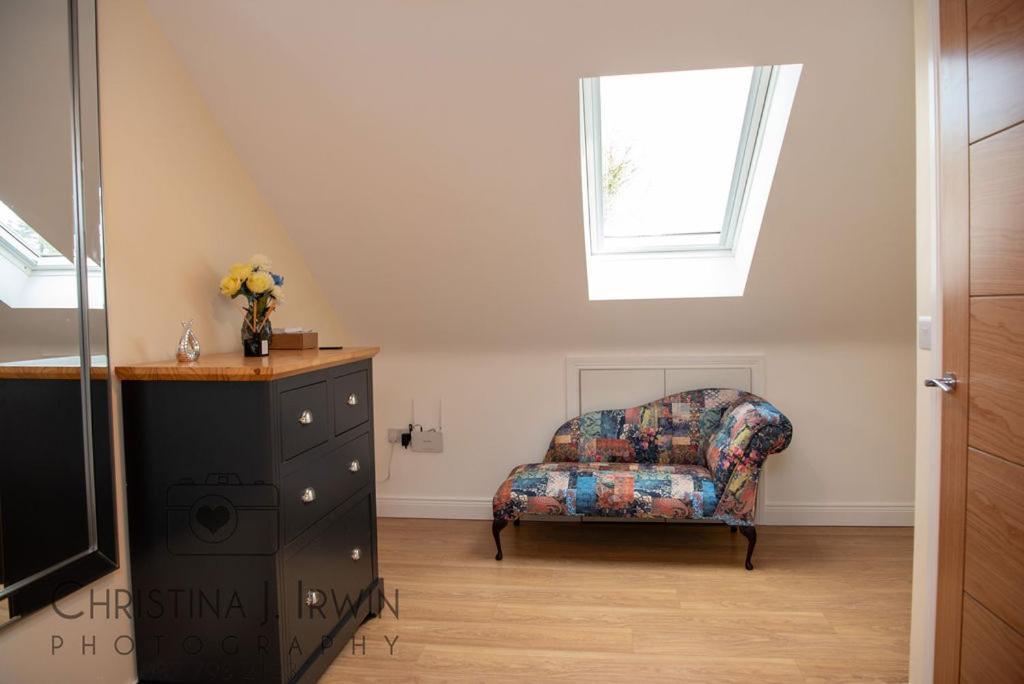 The Snug Apartment Donegal Town Bagian luar foto